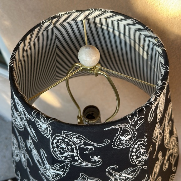 A’Homestead Shoppe, Inc white washed distressed Paisley Striped black white lamp - Picture 14 of 15
